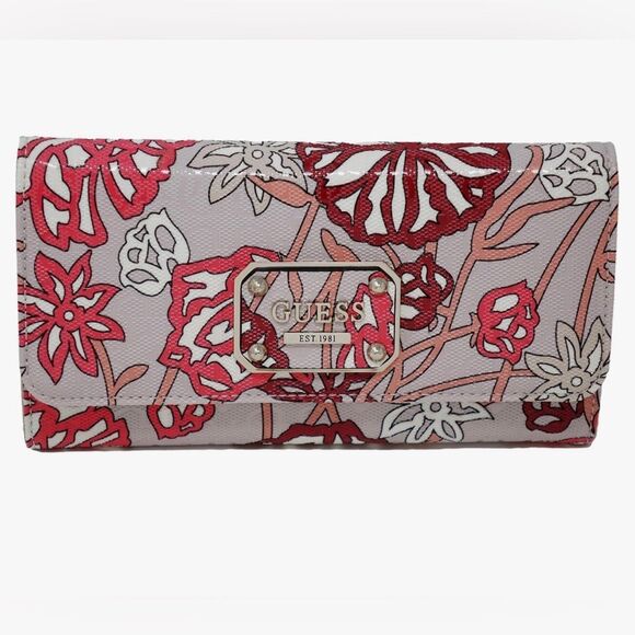 GUESS Ophelia Blush Pink Coral Red Burgundy White Roses Trifold Wallet Wristlet - Picture 1 of 3